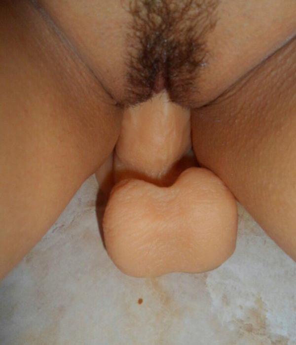 Amadora tesuda lavando a xoxota