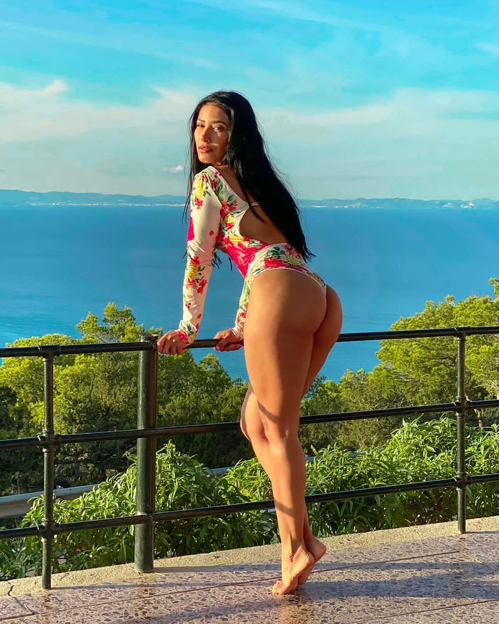 Simaria Mendes gostosa nua